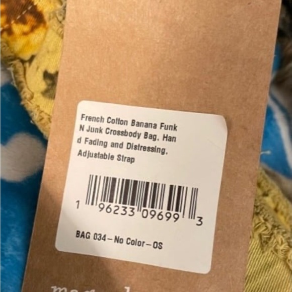 Magnolia Pearl Banana bag.    So cool - Picture 5 of 7